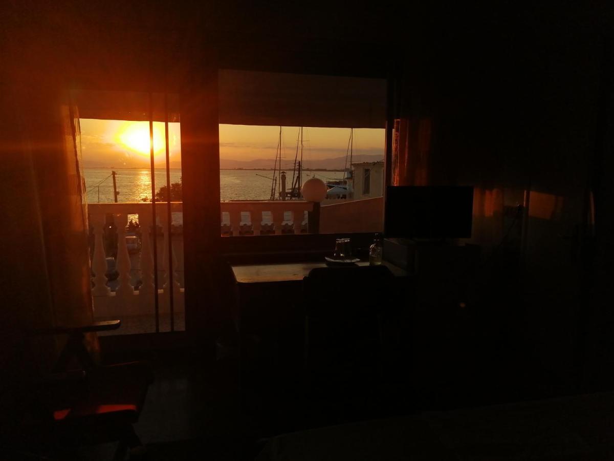 Hotel Holiday Keramoti  Luaran gambar