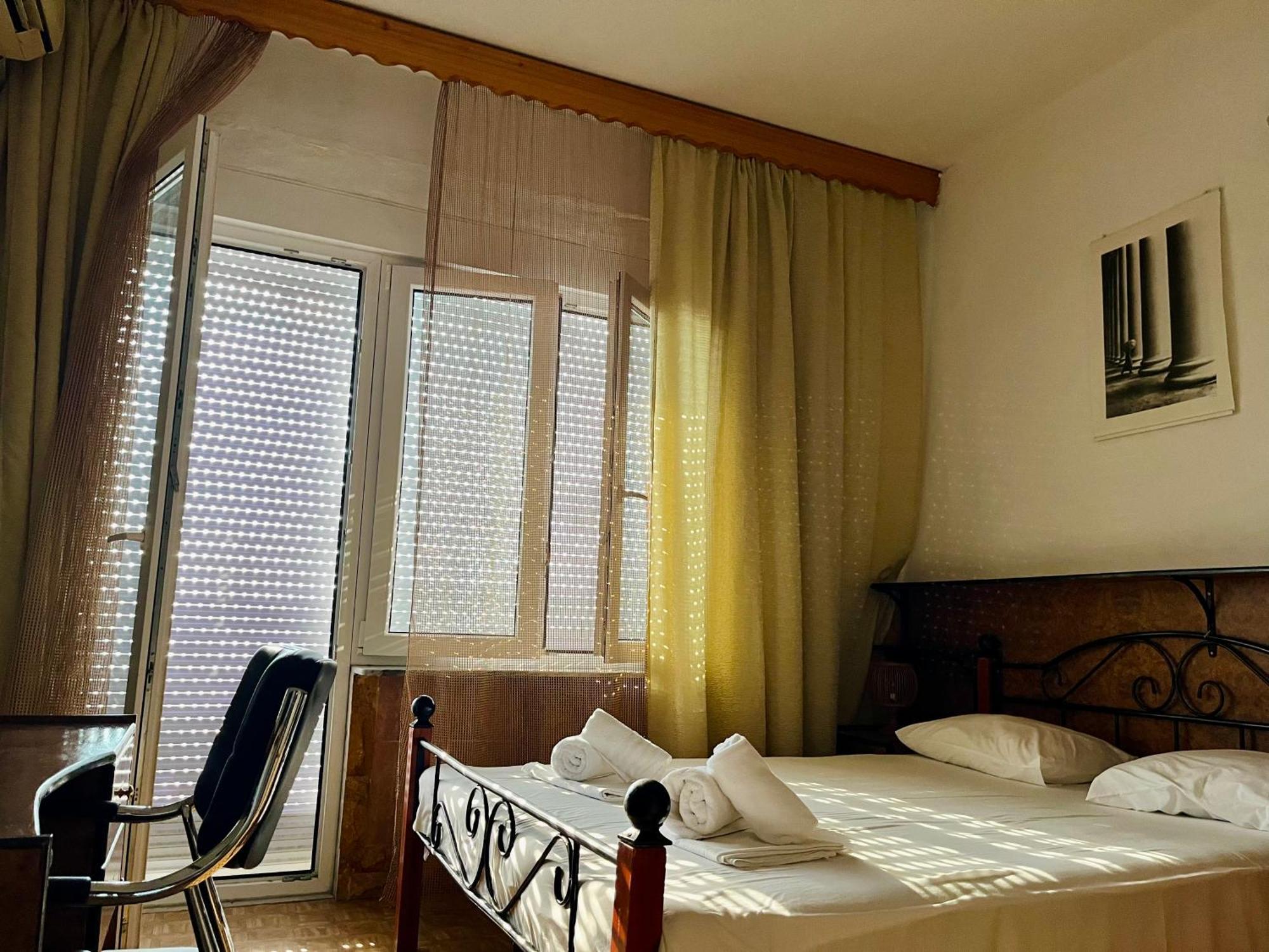 Hotel Holiday Keramoti  Luaran gambar
